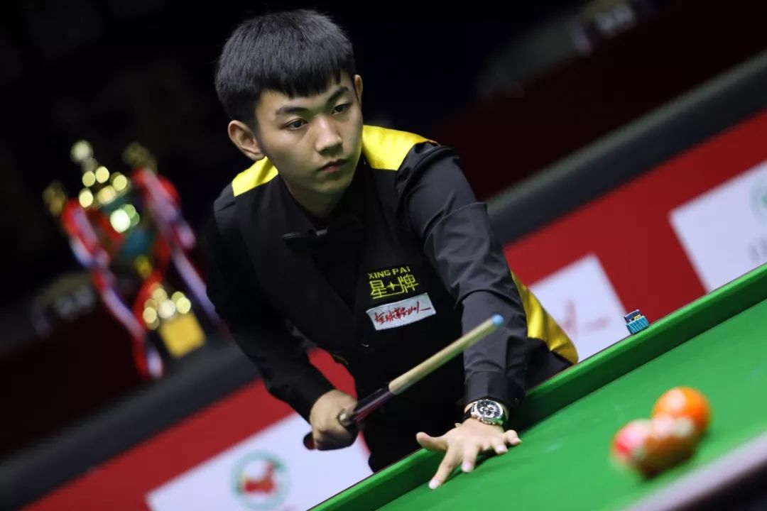 够在紧张激 够在紧张激